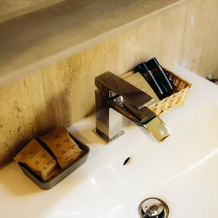 Apartament Eap Suites, *