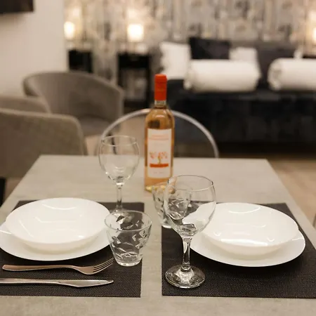 Eap Suites, Apartament