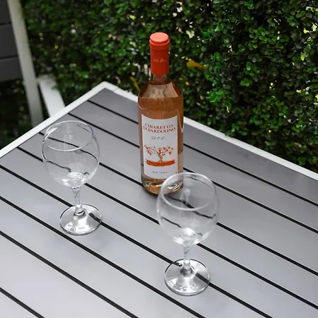 Eap Suites, Βερόνα