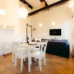 Eap Suites, * 维罗纳