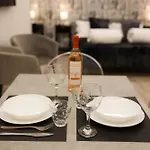 Eap Suites, 公寓